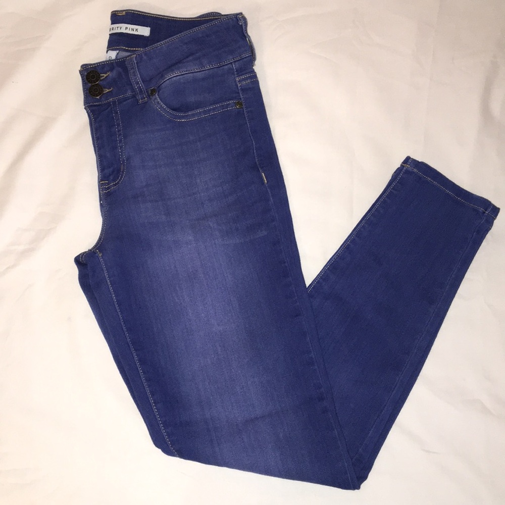 Celebrity pink crop skinny legging jean